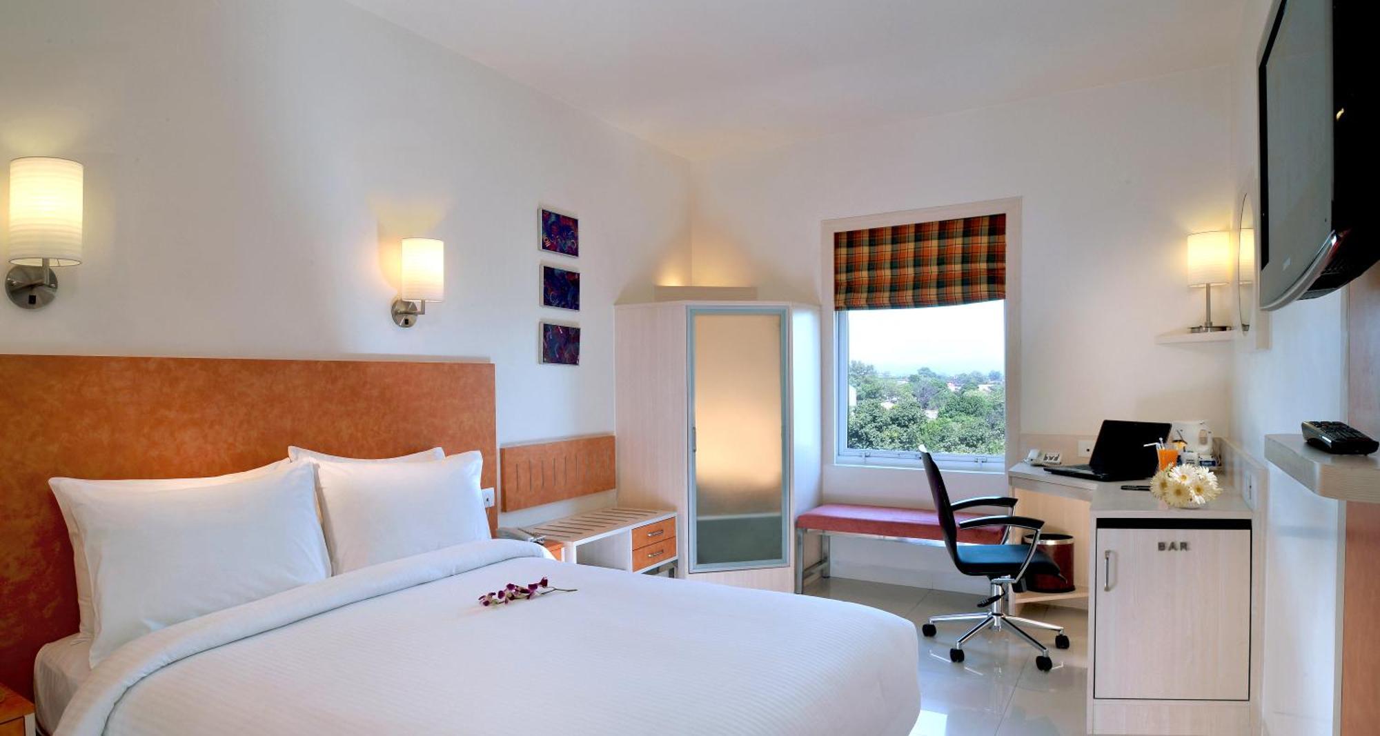 Room upto 6hrs only between 10 AM to 4 PM Mandatory same Checkout at 4 PM,1419041139:JPEG